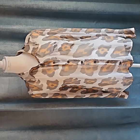 Equipment 100% Silk Blouse - Grey, Gold & White Print Sheer - Size Small - EUC - Picture 1 of 9